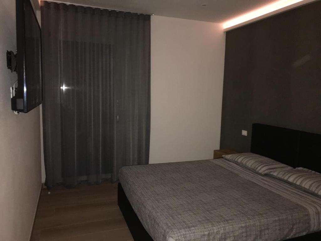 Dimora Aurora Hotel Pastrengo Kültér fotó
