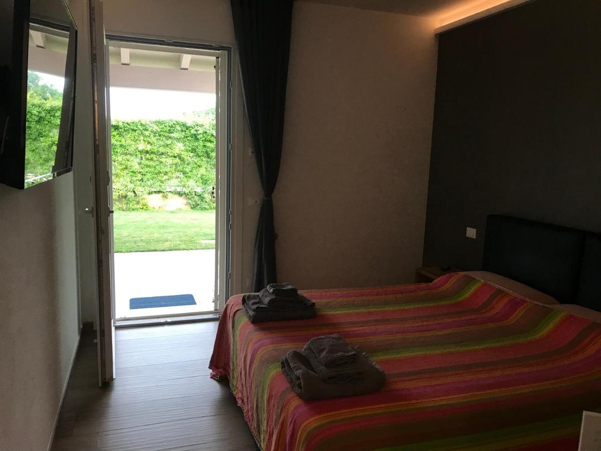 Dimora Aurora Hotel Pastrengo Kültér fotó