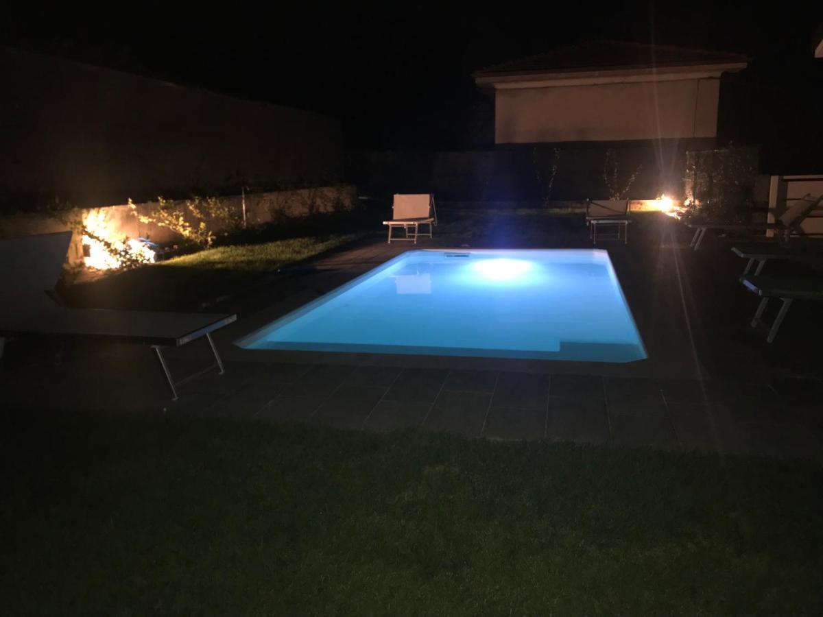 Dimora Aurora Hotel Pastrengo Kültér fotó