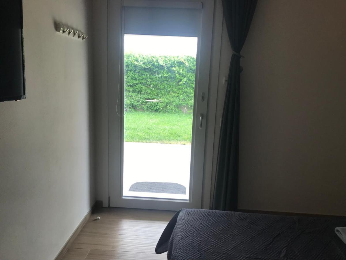 Dimora Aurora Hotel Pastrengo Kültér fotó