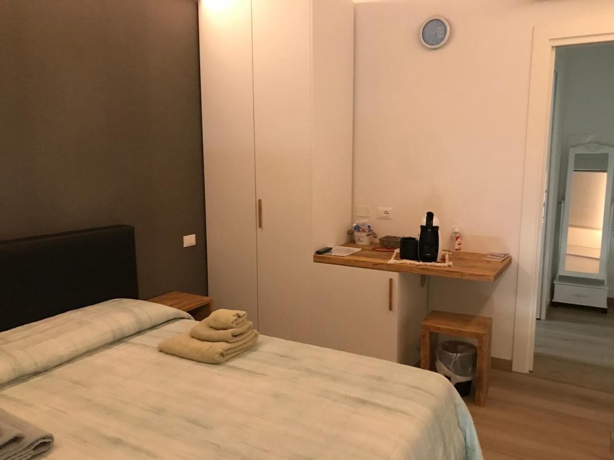 Dimora Aurora Hotel Pastrengo Kültér fotó